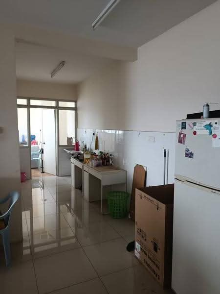 Kondominium untuk Dijual di Platinum Lake PV 15 - ZX KHO - Kitchen - PropertyGuru.com.my