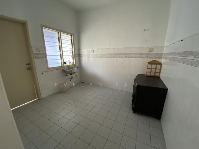 2-storey Terraced House for Rent in Usj 20 (Subang Jaya) - Evelyn Tan - Kitchen - PropertyGuru.com.my