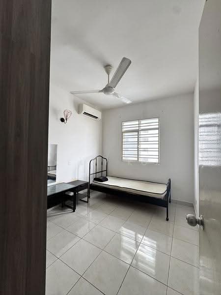 Pangsapuri untuk Disewa di Bayu Andaman - Kelly Kok - Bedroom - PropertyGuru.com.my