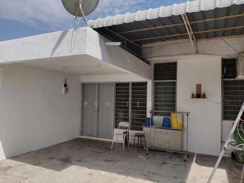 1-storey Terraced House for Sale in Taman Iping (Batu Maung) - Pen Teo - Exterior - PropertyGuru.com.my