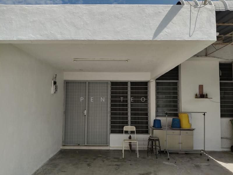 1-storey Terraced House for Sale in Taman Iping (Batu Maung) - Pen Teo - Exterior - PropertyGuru.com.my