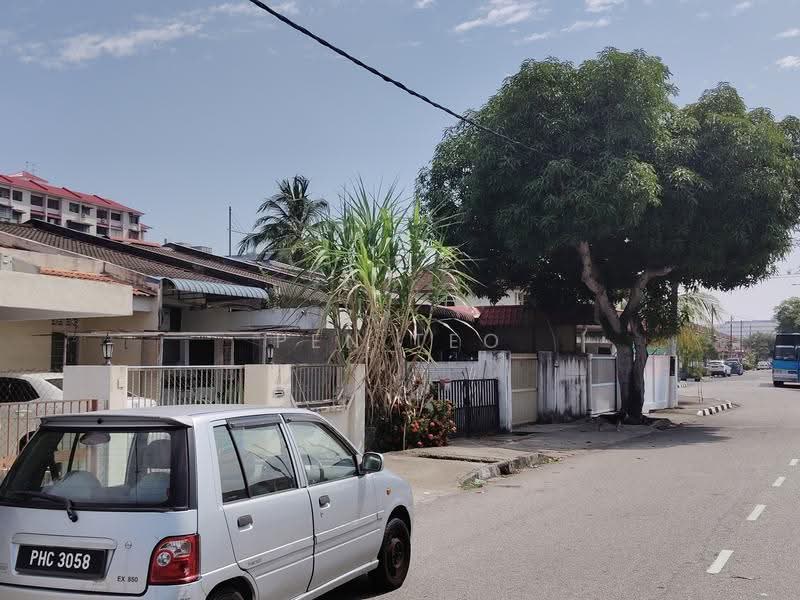 1-storey Terraced House for Sale in Taman Iping (Batu Maung) - Pen Teo - Exterior - PropertyGuru.com.my