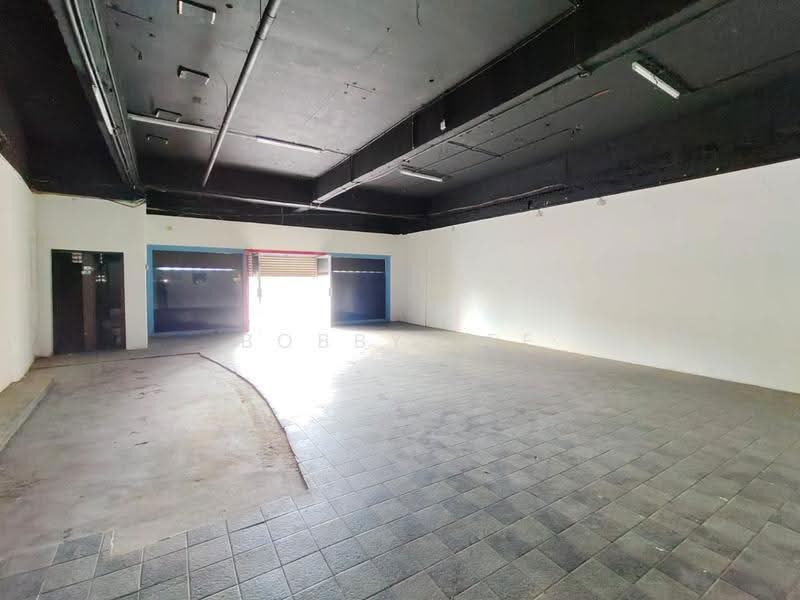 Shop / Office untuk Disewa di Desa Petaling (Kuala Lumpur) - Bobby Lee - Interior - PropertyGuru.com.my