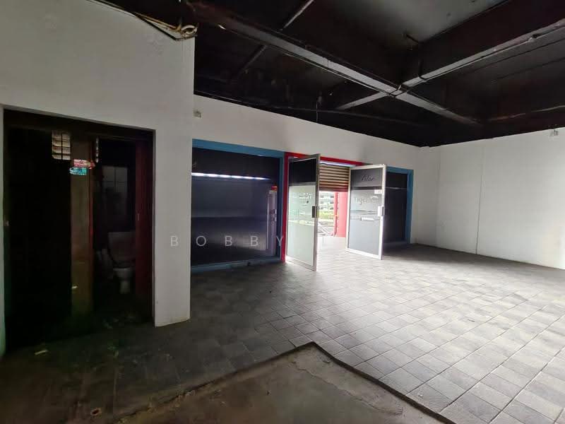 Shop / Office untuk Disewa di Desa Petaling (Kuala Lumpur) - Bobby Lee - Interior - PropertyGuru.com.my