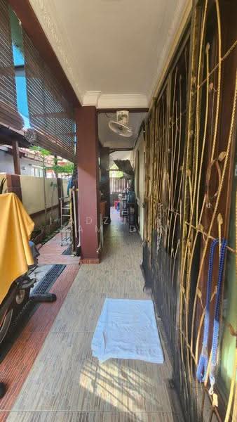 2-storey Terraced House for Sale in Cahaya Spk (Shah Alam) - Adzura Zamedin - Exterior - PropertyGuru.com.my