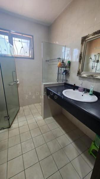 2-storey Terraced House for Sale in Cahaya Spk (Shah Alam) - Adzura Zamedin - Bathroom - PropertyGuru.com.my