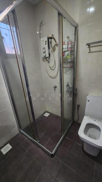 2-storey Terraced House for Sale in Cahaya Spk (Shah Alam) - Adzura Zamedin - Bathroom - PropertyGuru.com.my