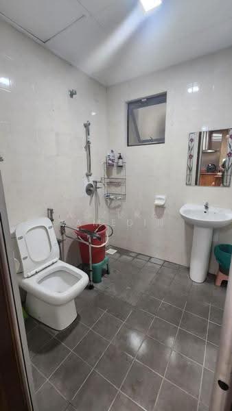2-storey Terraced House for Sale in Cahaya Spk (Shah Alam) - Adzura Zamedin - Bathroom - PropertyGuru.com.my