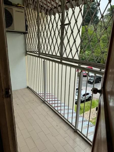 Rumah Flat untuk Dijual di Seksyen 2 Wangsa Maju Flat - J. Lim - Balcony - PropertyGuru.com.my