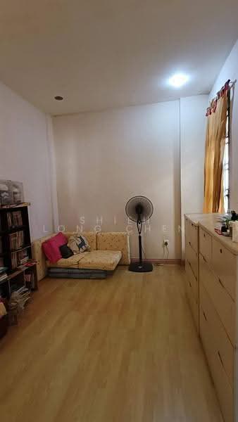 Pangsapuri untuk Dijual di Villa Bestari Apartment - Shieh Long Chen - Living Room - PropertyGuru.com.my