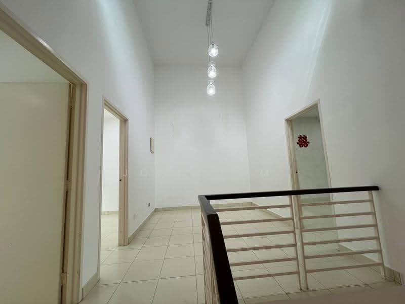 2-storey Terraced House for Sale in Taman Seri Austin (Tebrau) - Jovel Lim - Corridor - PropertyGuru.com.my