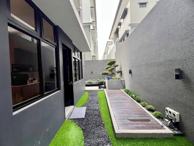 Semi-Detached House for Sale in Taman Nusa Sentral (Iskandar Puteri (Nusajaya)) - Jasz Ong - PropertyGuru.com.my