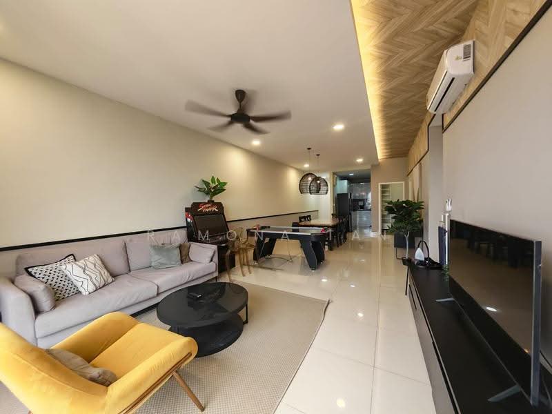 Kediaman Servis untuk Dijual di The Apple - Ramona Tan - Living Room - PropertyGuru.com.my