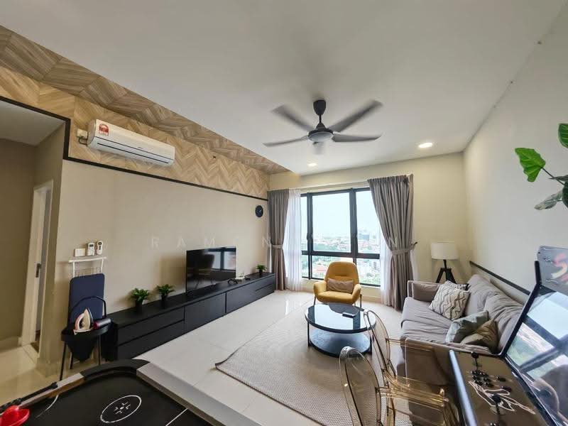 Kediaman Servis untuk Dijual di The Apple - Ramona Tan - Living Room - PropertyGuru.com.my