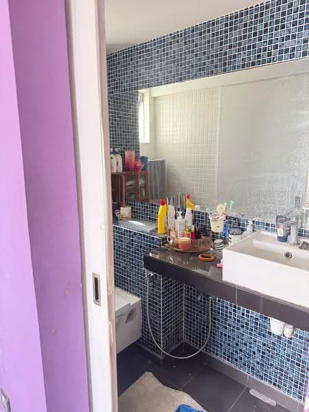 Kondominium untuk Dijual di Danau Idaman - CY Low - Bathroom - PropertyGuru.com.my