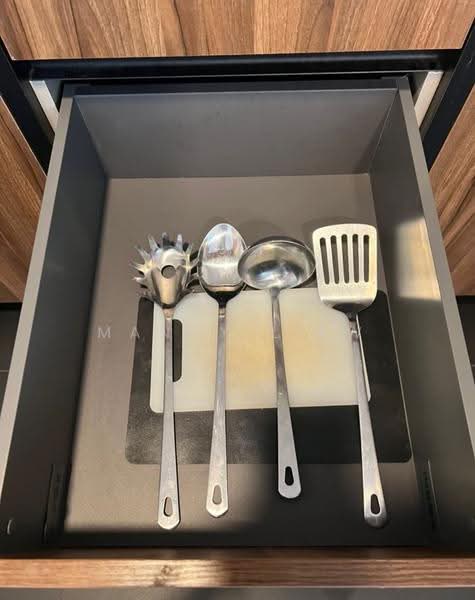 Kediaman Servis untuk Dijual di UNA Serviced Apartment - Mandy Liew - Kitchen - PropertyGuru.com.my