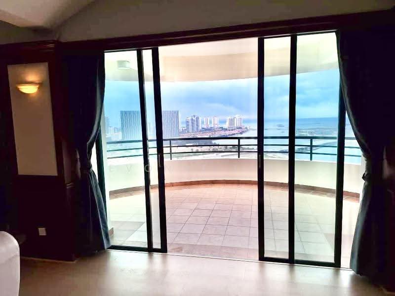 Kondominium untuk Dijual di Silverton Condominium - Evonne Lim - Balcony - PropertyGuru.com.my