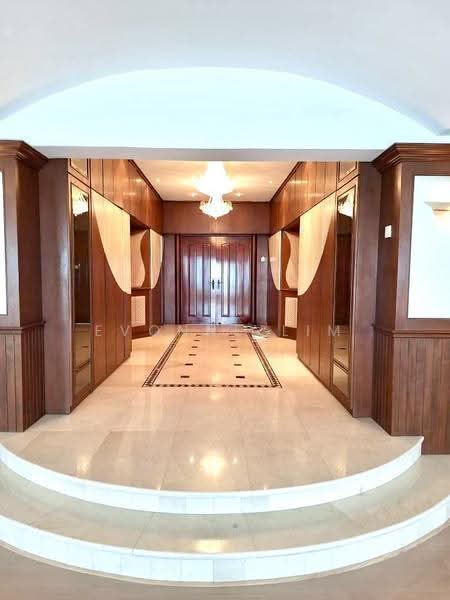 Kondominium untuk Dijual di Silverton Condominium - Evonne Lim - Entrance - PropertyGuru.com.my