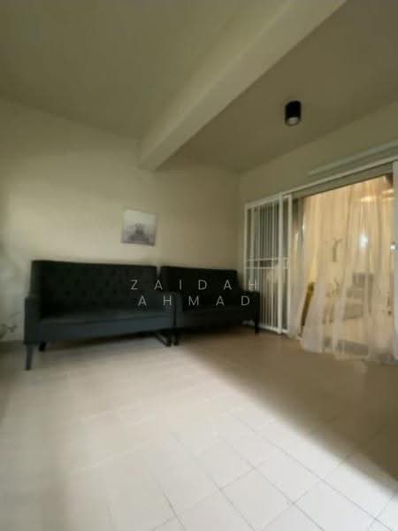 Condominium for Rent at Seri Maya Condominium - Zaidah Ahmad - Living Room - PropertyGuru.com.my