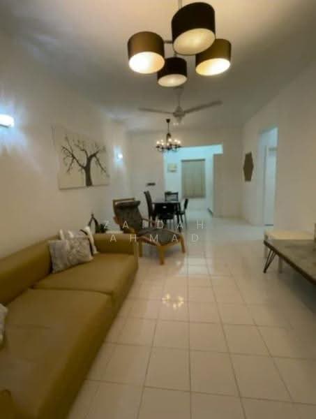 Condominium for Rent at Seri Maya Condominium - Zaidah Ahmad - Living Room - PropertyGuru.com.my