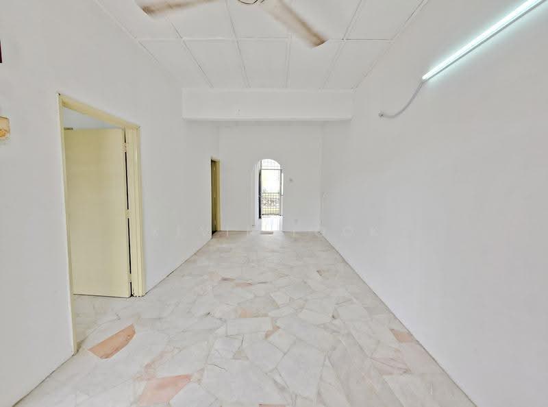 1-storey Terraced House for Sale in Taman Bunga Negara (Shah Alam) - Kevin Look - Interior - PropertyGuru.com.my