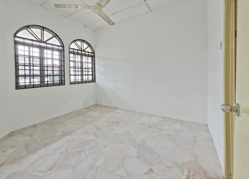 1-storey Terraced House for Sale in Taman Bunga Negara (Shah Alam) - Kevin Look - Interior - PropertyGuru.com.my