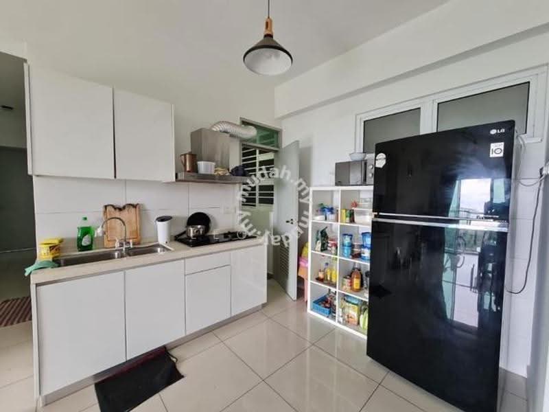Condominium for Rent at Tropicana Bay Residences - Leong . - Kitchen - PropertyGuru.com.my