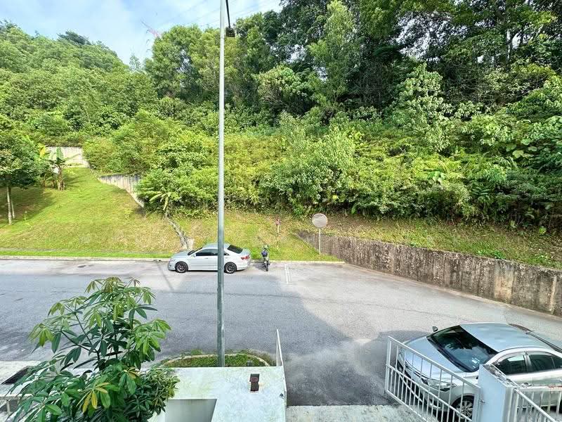 3-storey Terraced House for Sale in Seri Kembangan (Selangor) - Nur Adibah Ishak - Exterior - PropertyGuru.com.my