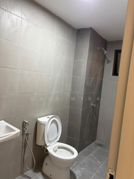 Pangsapuri untuk Disewa di Taman Bukit Mutiara - Maya Myra - Bathroom - PropertyGuru.com.my