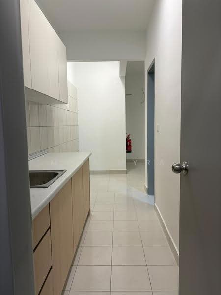 Pangsapuri untuk Disewa di Taman Bukit Mutiara - Maya Myra - Kitchen - PropertyGuru.com.my