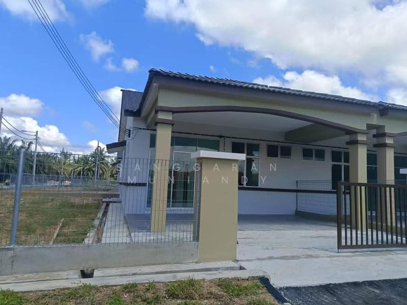 1-storey Terraced House for Sale in Rumah Teres Setingkat Di Bagan Serai, Perak (Bagan Serai) - Sanggaran Muniandy - Exterior - PropertyGuru.com.my