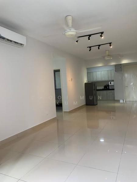 Kediaman Servis untuk Dijual di Maxim Residences - Chooi Mun Kum - Living Room - PropertyGuru.com.my
