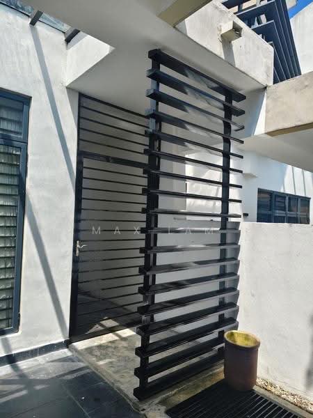 Rumah Teres 2-Tingkat untuk Dijual di Laman Glenmarie (Shah Alam) - Max Lam - PropertyGuru.com.my