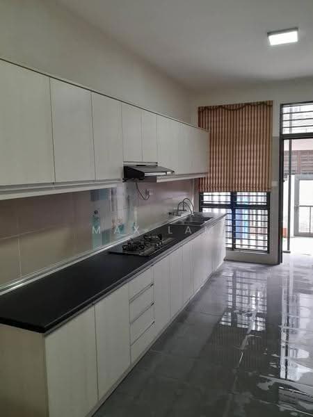 Rumah Teres 2-Tingkat untuk Dijual di Laman Glenmarie (Shah Alam) - Max Lam - PropertyGuru.com.my