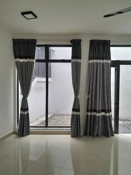Rumah Teres 2-Tingkat untuk Dijual di Laman Glenmarie (Shah Alam) - Max Lam - PropertyGuru.com.my