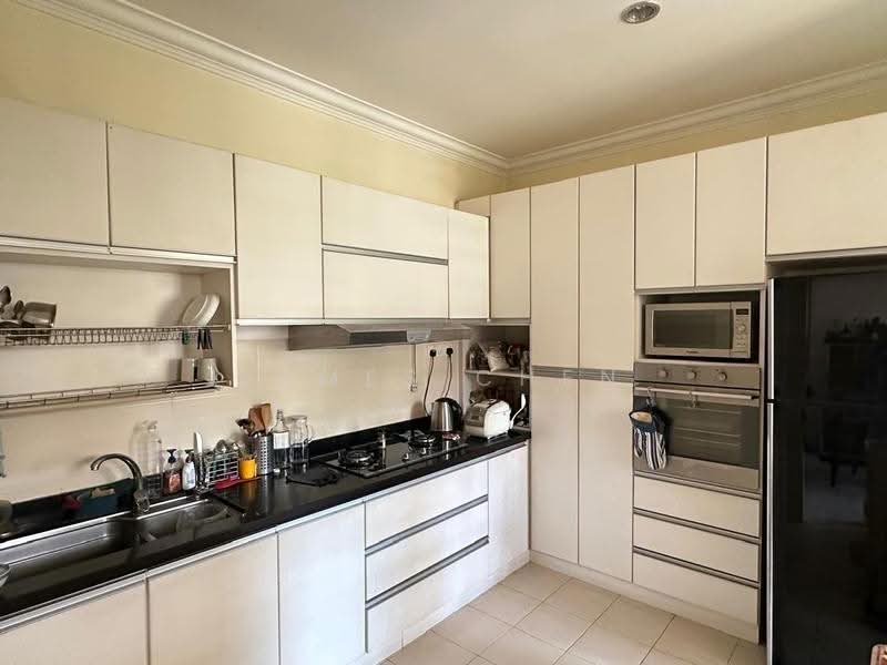 Rumah Teres untuk Dijual di Bandar Kinrara Seksyen 5 (Bandar Kinrara) - James Chen - Kitchen - PropertyGuru.com.my