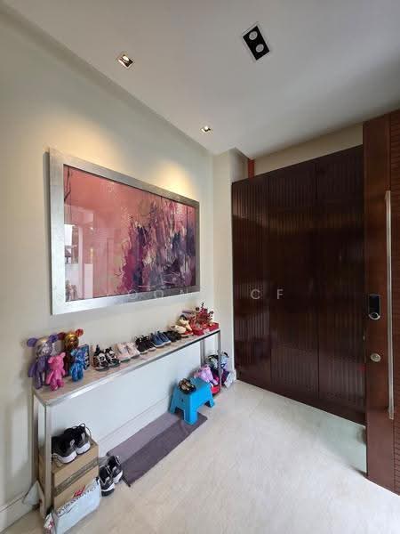 Bungalow House untuk Dijual di Damansara Heights (Kuala Lumpur) - Yoong CF - Entrance - PropertyGuru.com.my