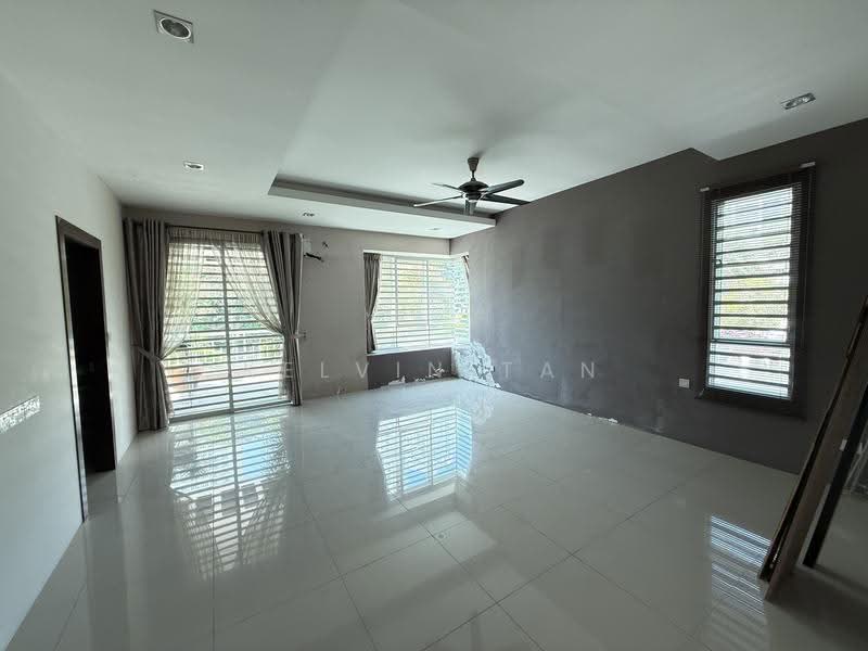 Rumah Berkembar untuk Dijual di Kampung Perlis (Bayan Lepas) - Kelvin Tan - Living Room - PropertyGuru.com.my
