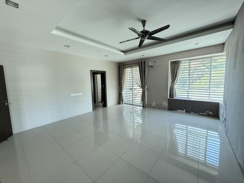 Rumah Berkembar untuk Dijual di Kampung Perlis (Bayan Lepas) - Kelvin Tan - Living Room - PropertyGuru.com.my