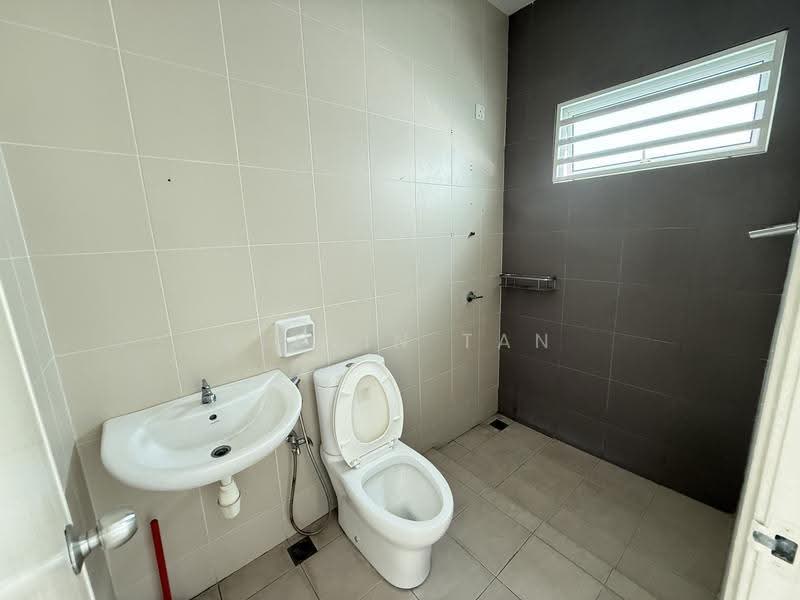 Rumah Berkembar untuk Dijual di Kampung Perlis (Bayan Lepas) - Kelvin Tan - Bathroom - PropertyGuru.com.my
