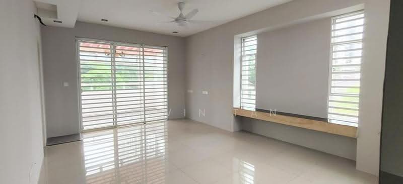 Rumah Berkembar untuk Dijual di Kampung Perlis (Bayan Lepas) - Kelvin Tan - Living Room - PropertyGuru.com.my