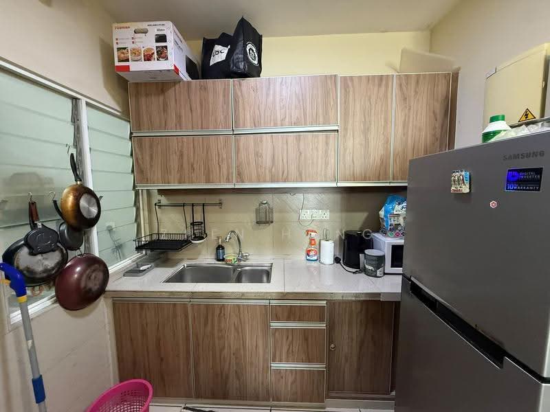 Kondominium untuk Dijual di Ocean View Residences - Zhen Hong - Kitchen - PropertyGuru.com.my