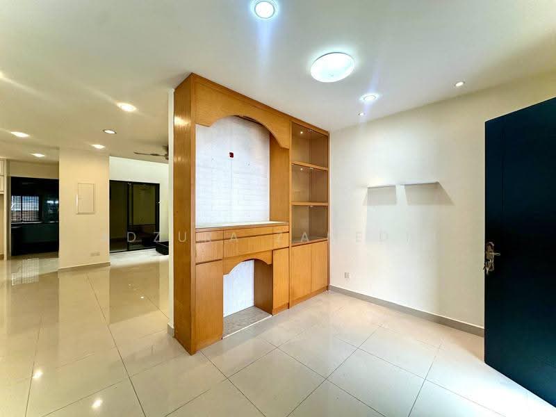 Rumah Teres 2-Tingkat untuk Dijual di Shah Alam (Selangor) - Adzura Zamedin - Living Room - PropertyGuru.com.my