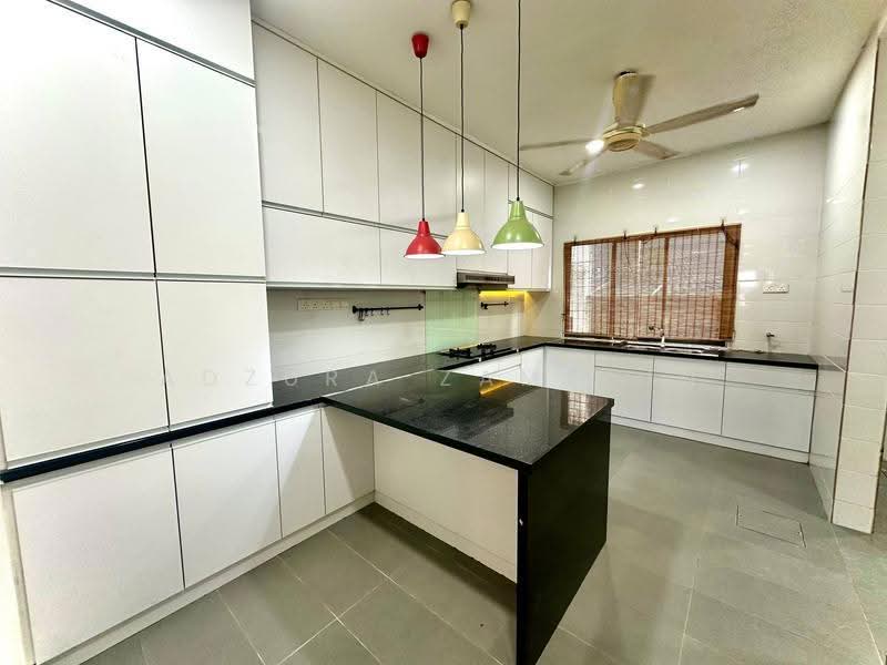 Rumah Teres 2-Tingkat untuk Dijual di Shah Alam (Selangor) - Adzura Zamedin - PropertyGuru.com.my