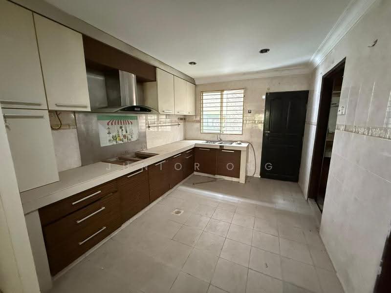 2-storey Terraced House for Sale in Sungai Buloh (Selangor) - Junior Ong - Kitchen - PropertyGuru.com.my