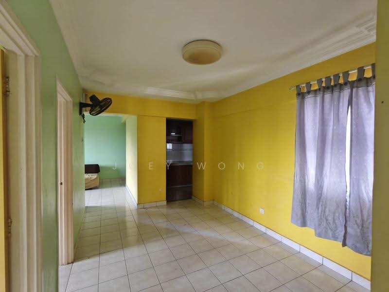 Pangsapuri untuk Dijual di Avenue Court - Joey Wong - Living Room - PropertyGuru.com.my