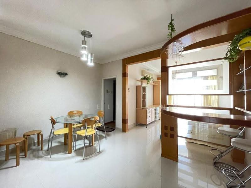 Condominium for Rent at Gurney Park Condominium - Jinelle Ong - Dining Room - PropertyGuru.com.my