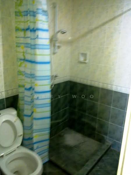 Condominium for Rent at Marina Bay Condominium - Abby Woo - Bathroom - PropertyGuru.com.my