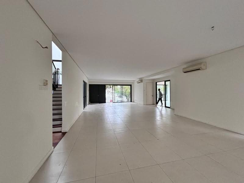 Rumah Teres 3-Tingkat untuk Dijual di Gelugor (Penang) - Tan Jing Yi - Living Room - PropertyGuru.com.my