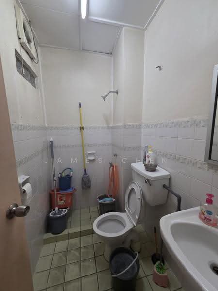 Rumah Teres 2-Tingkat untuk Dijual di Bandar Kinrara Seksyen 1 (Bandar Kinrara) - James Chen - Bathroom - PropertyGuru.com.my